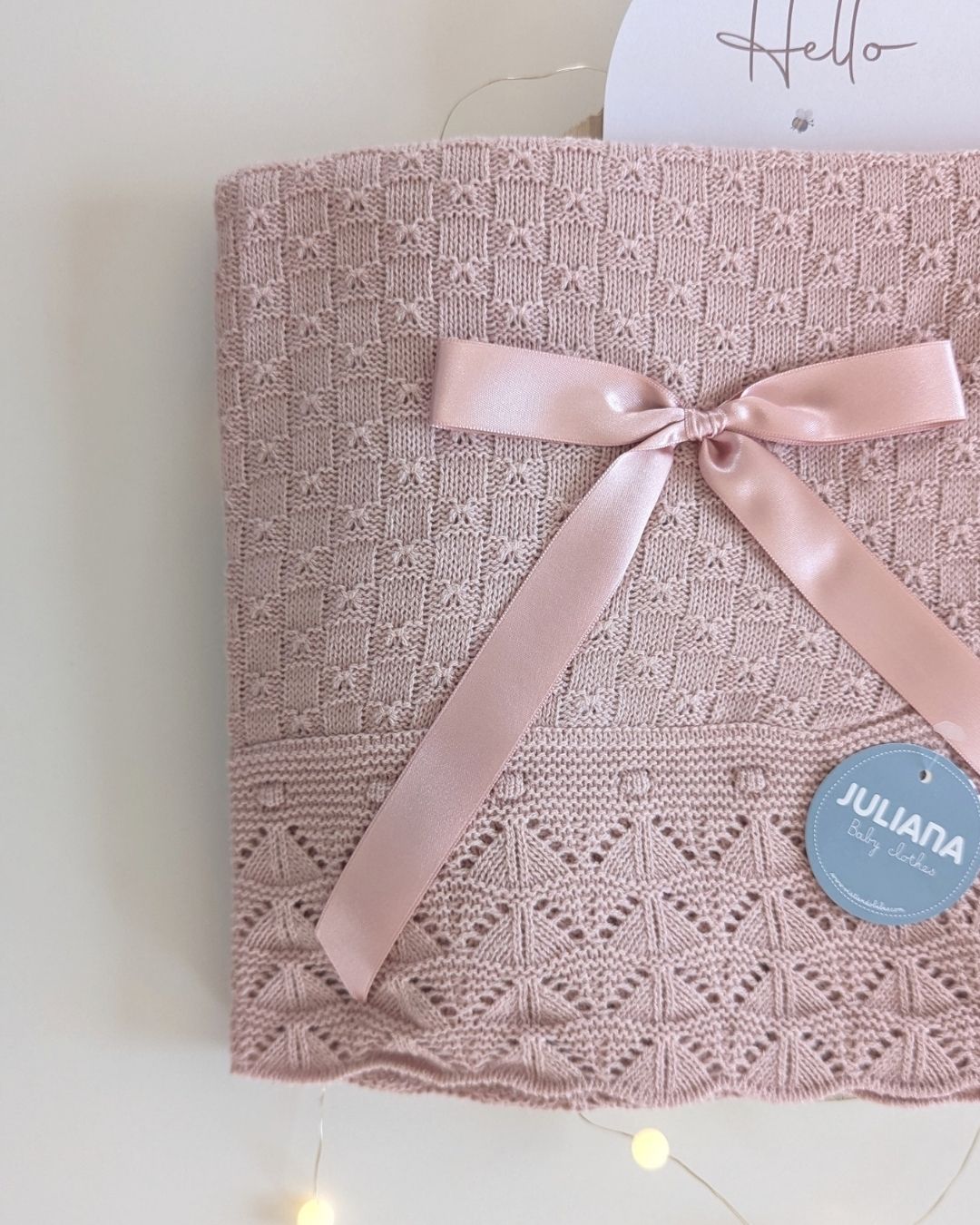 Chal Bebe Cuadritos Recogidas Rosa Empolvado - Juliana