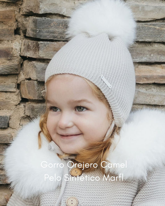 Gorro Orejero Pompón Pelo Camel - Pangasa Baby