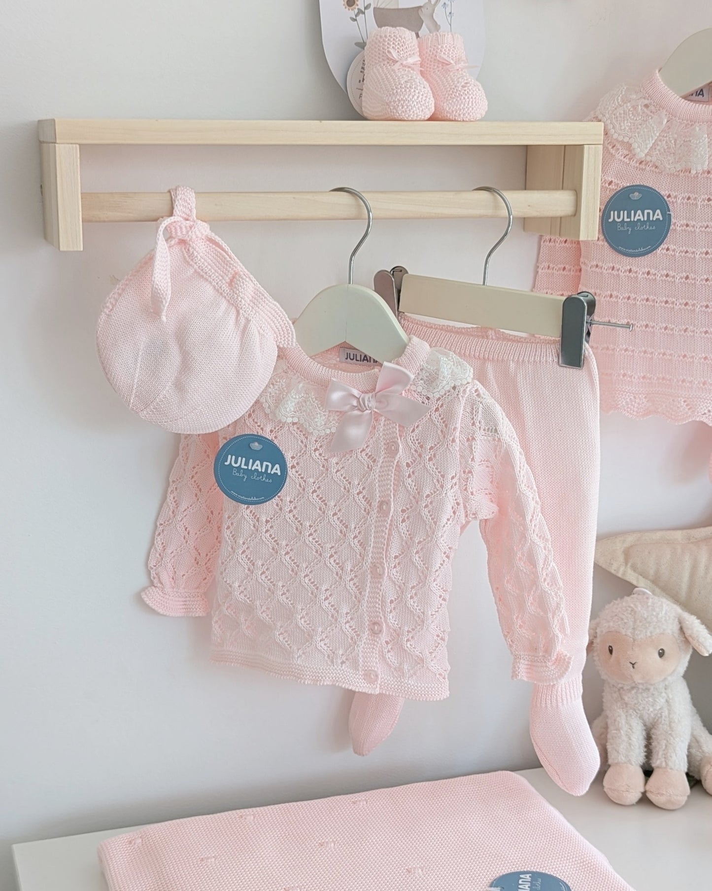 Conjunto Polaina Calado Lazo Rosa - Colección Tramontana de Juliana