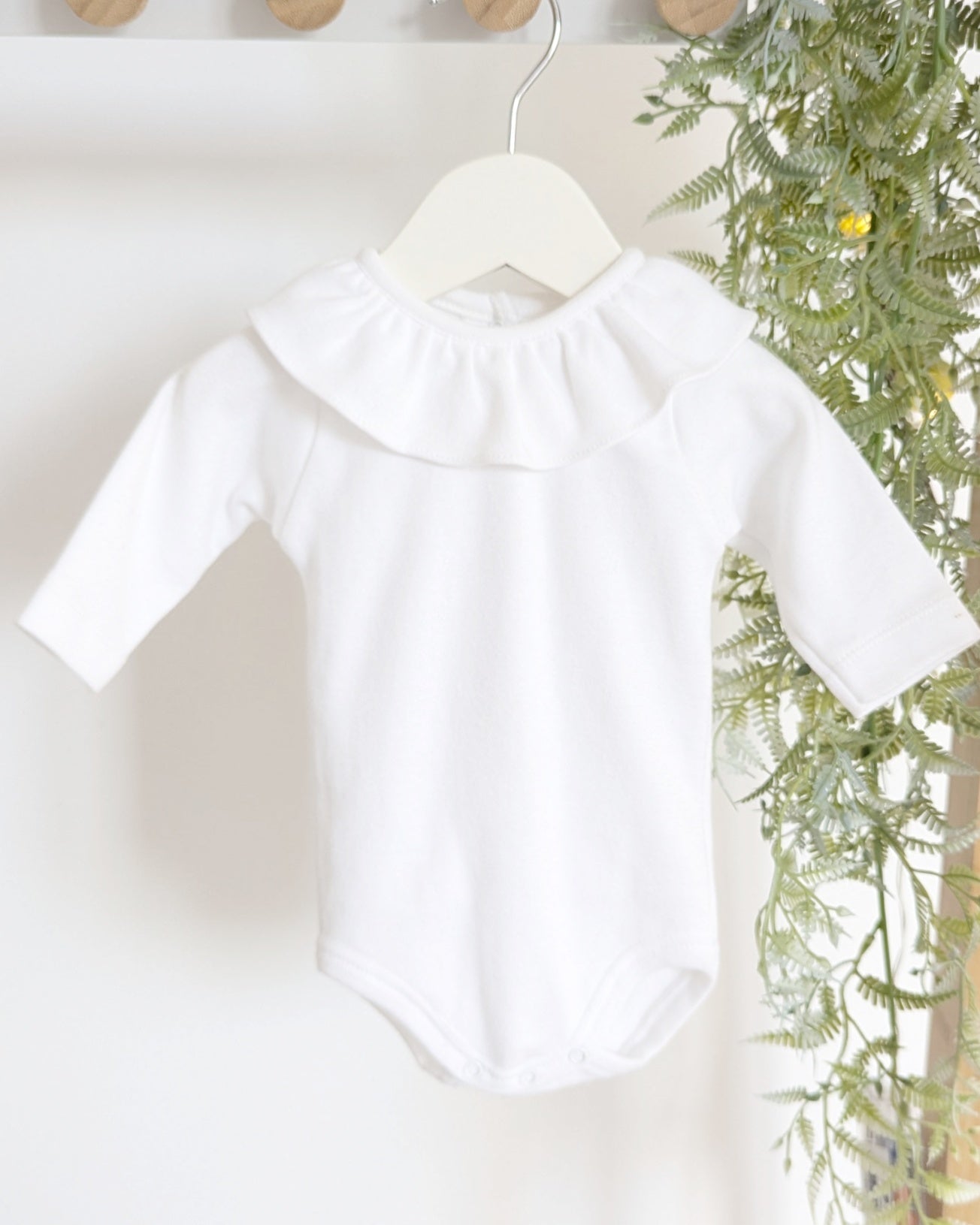 Babidu Body cuello volante Blanco – Tienda Grumetes Moda Infantil