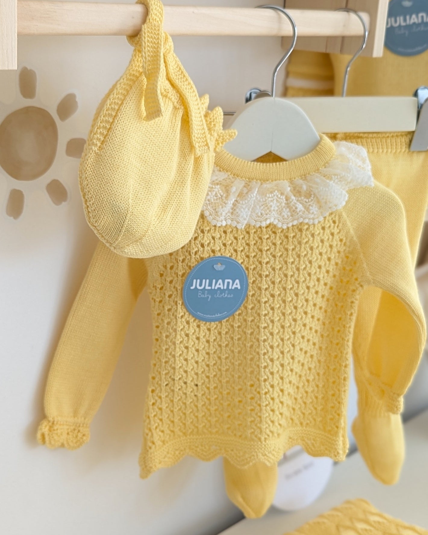 Conjunto Polaina Calado Amarillo - Colección Mistralet de Juliana
