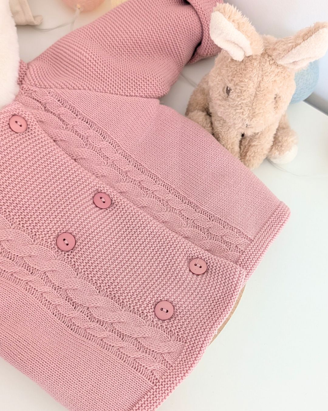 Trenka Bebé Lana Pelito Rosa Maquillaje