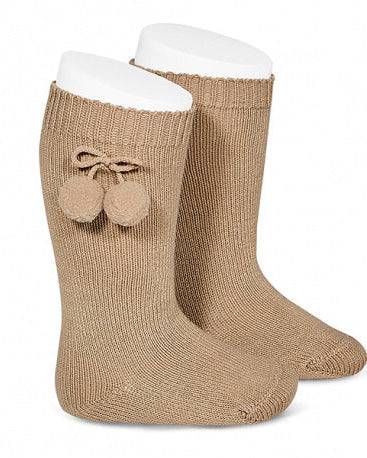 Calcetin Alto Algodón Con Borlas Camel 326 - Cóndor