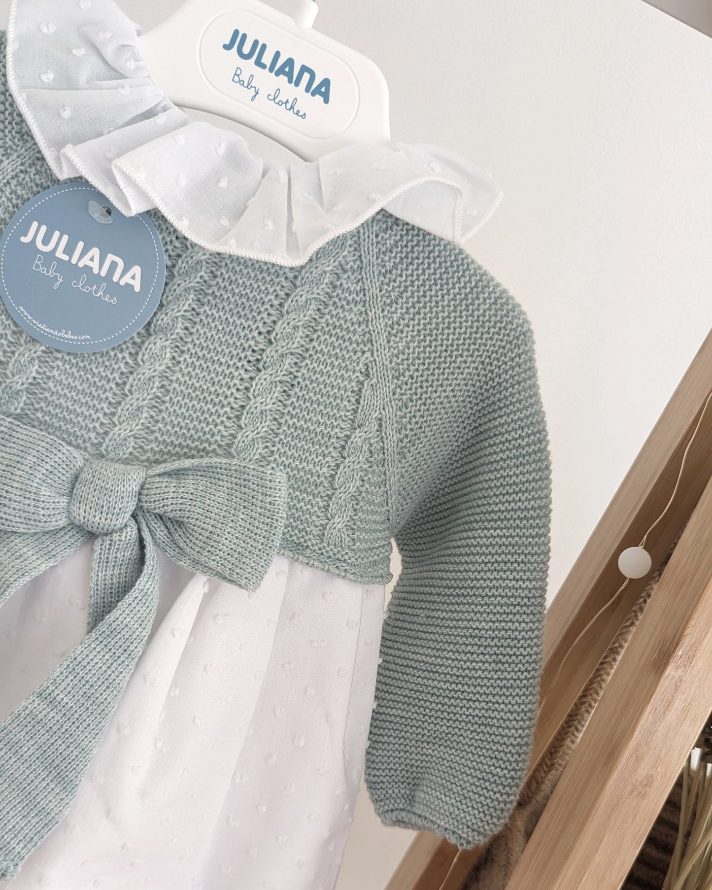 Faldon Plumeti Verde Menta - Coleccion Acuarela de Juliana