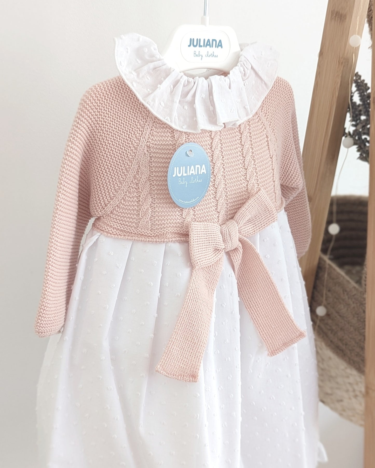Faldon Plumeti Rosa Palo - Coleccion Acuarela de Juliana