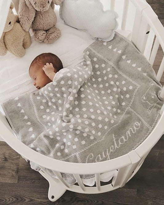 Mantita Personalizada Topos Gris/Blanco - Pangasa Baby