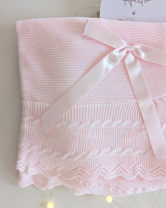 Chal Bebe Volante Trenzas Rosa - Juliana