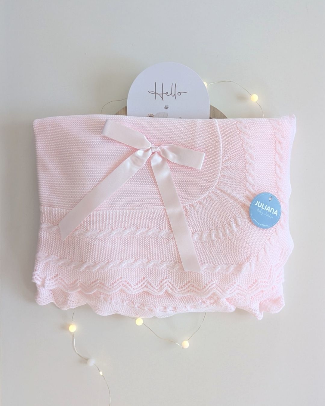 Chal Bebe Volante Trenzas Rosa - Juliana