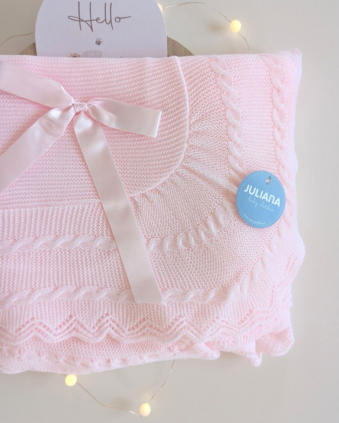 Chal Bebe Volante Trenzas Rosa - Juliana