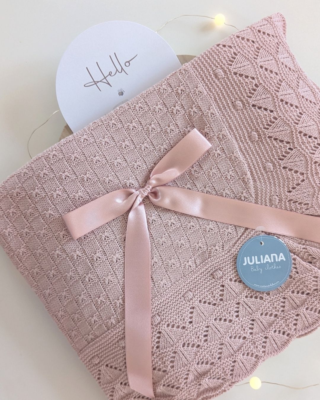 Chal Bebe Cuadritos Recogidas Rosa Empolvado - Juliana