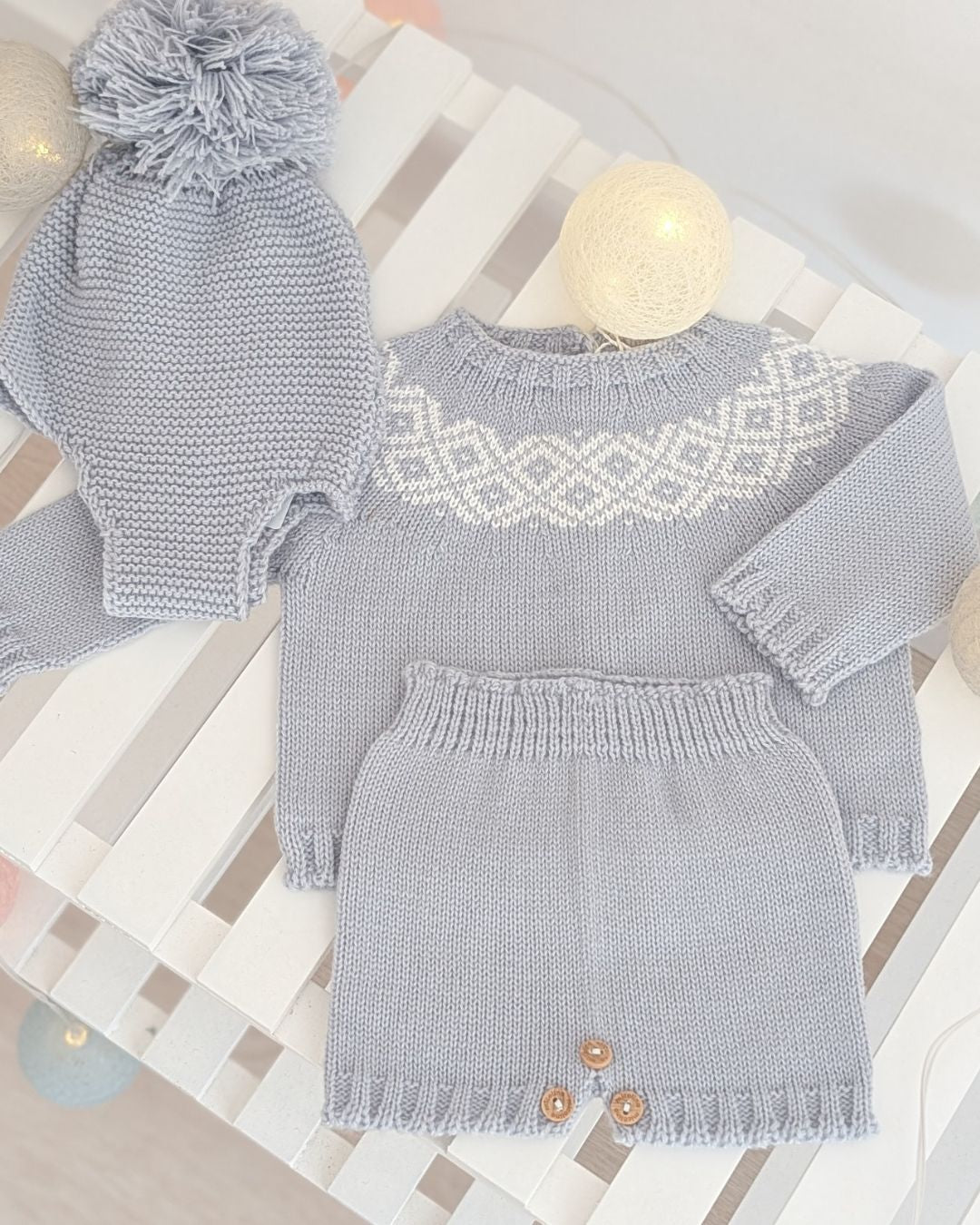 Conjunto Punto Con Gorro Celeste Cielo - Micolino