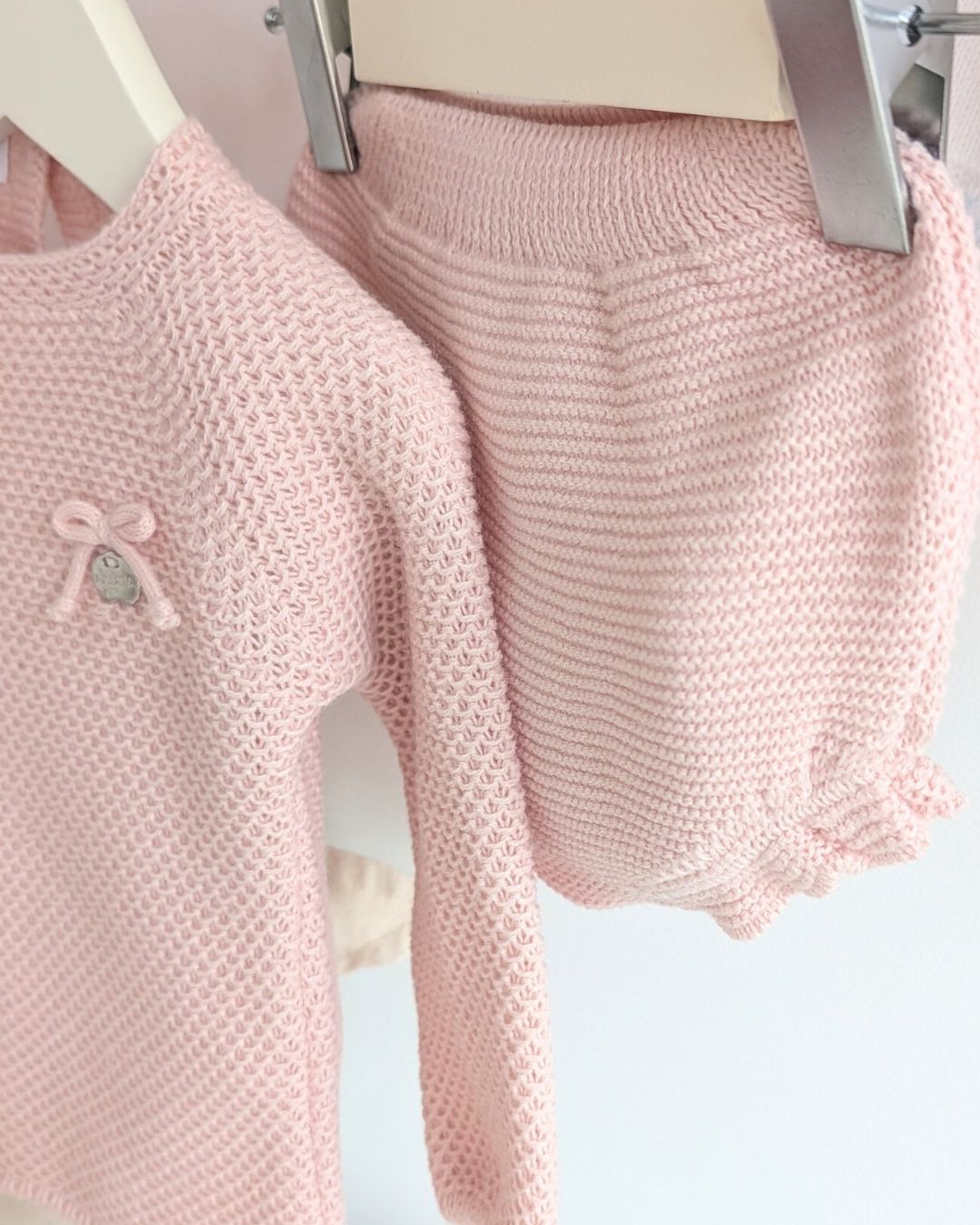 Conjunto Braga Punto Recogidas Rosa Palo - Colección Piano de Juliana