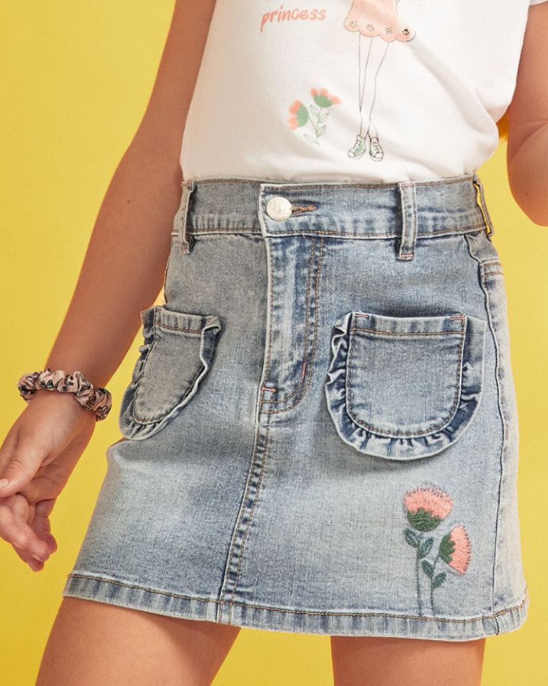 Falda Denim Flores Bordadas