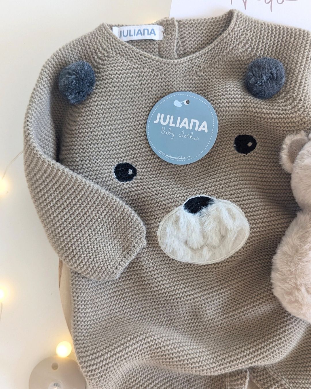 Pelele Bebé Largo Cara Osito Tostado 25630 - Colección Cuento de Juliana