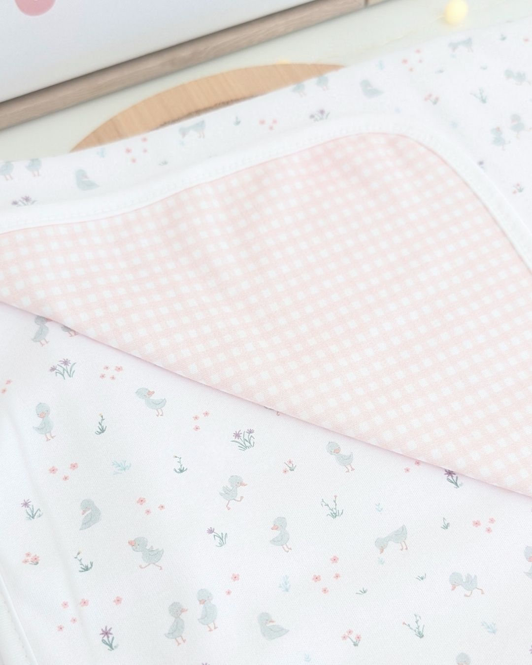 Arrullo Reversible Nido Rosa - Babidu