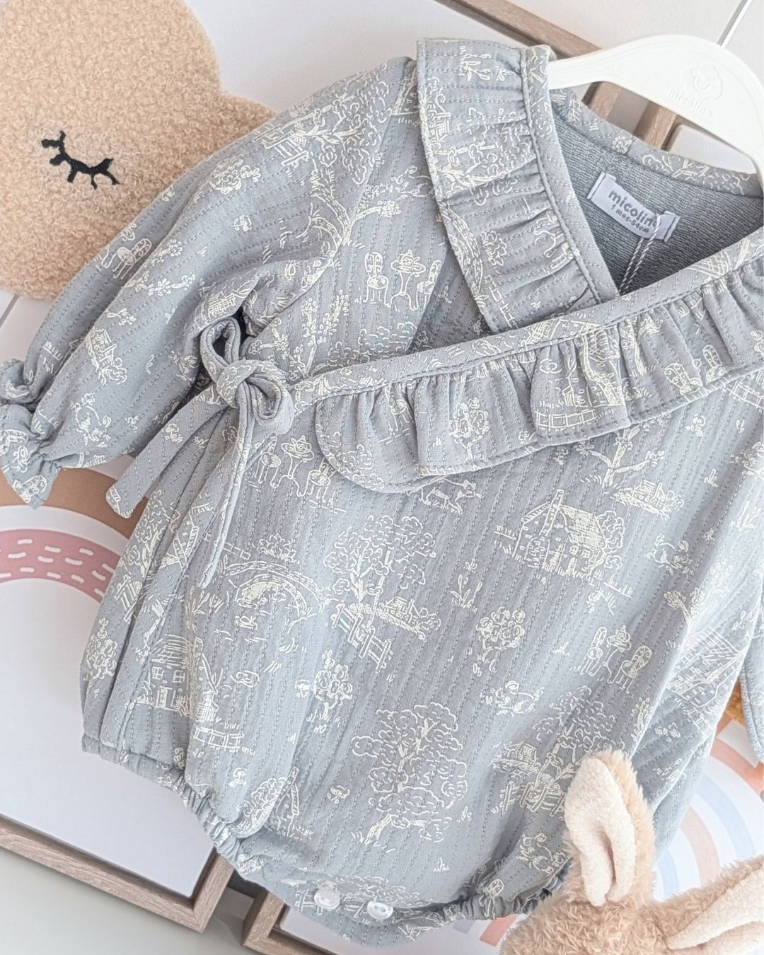 Body Cruzado Manga Larga Celeste Empolvado Familia Freya Art.4801 - Micolino