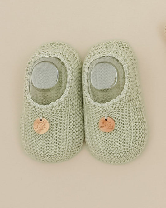 Botitas Zapatito Medalla Verde Hoja - Pangasa Baby