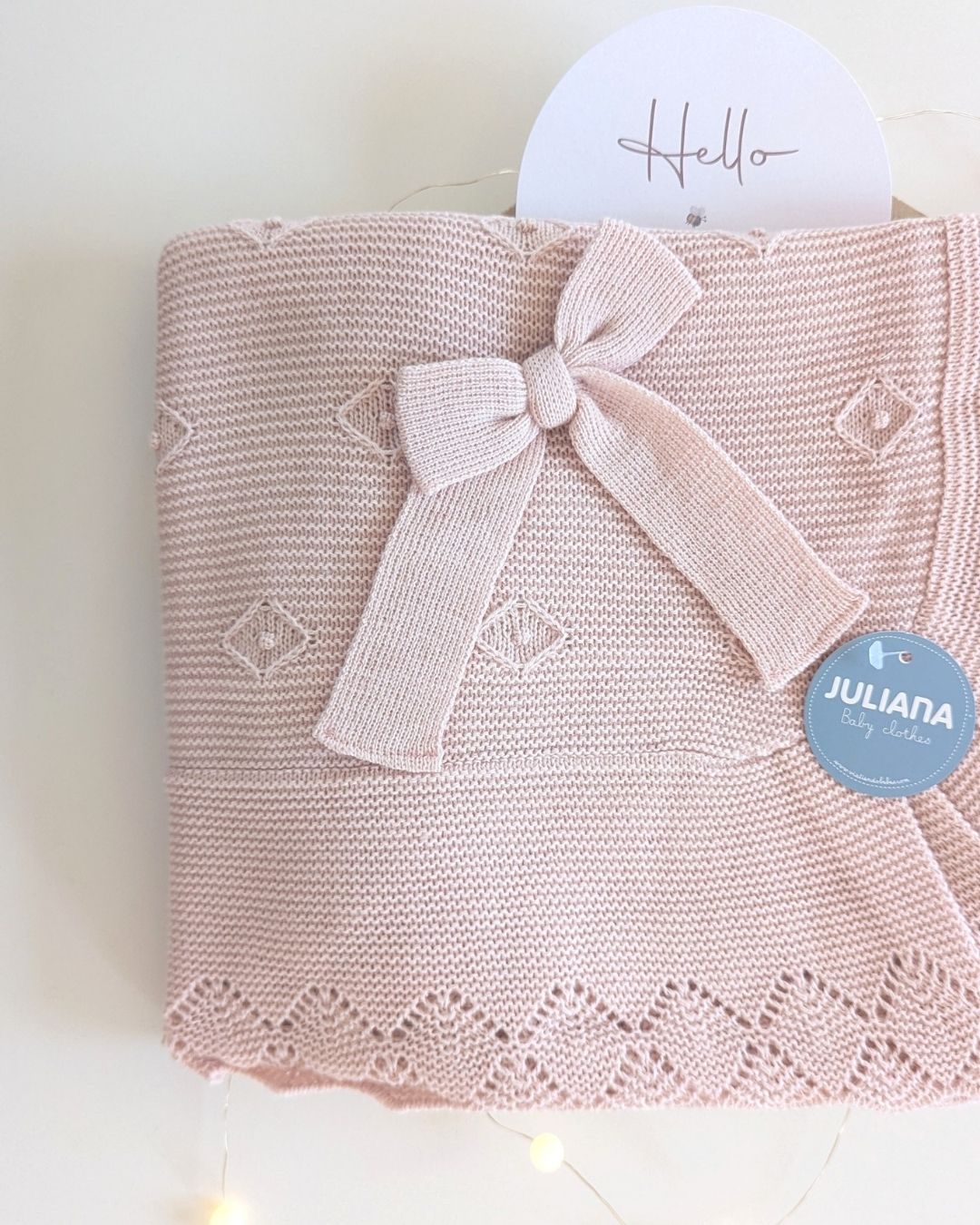 Chal Bebé Volante Rombos Rosa Palo 25519  - Juliana