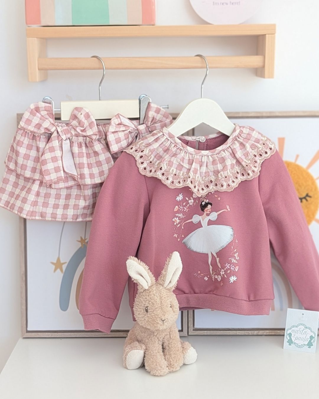 Conjunto Niña Familia Romero Art.2243 - Marta y Paula