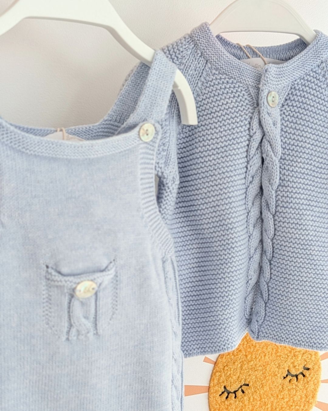 Conjunto Peto Con Chaqueta Caravia Celeste Empolvado - Martín Aranda