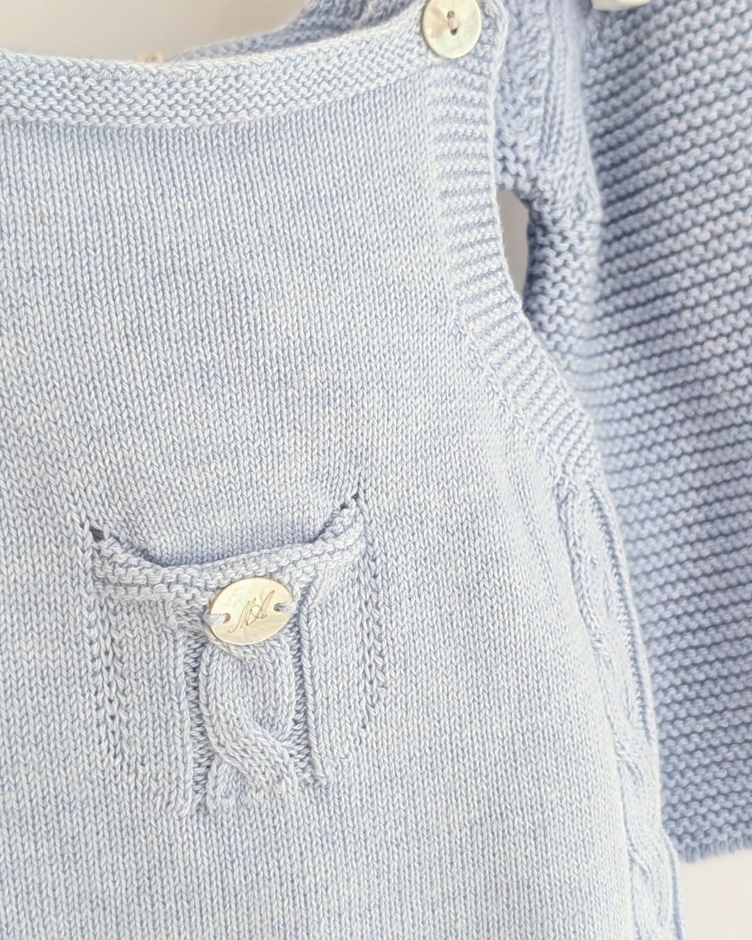 Conjunto Peto Con Chaqueta Caravia Celeste Empolvado - Martín Aranda