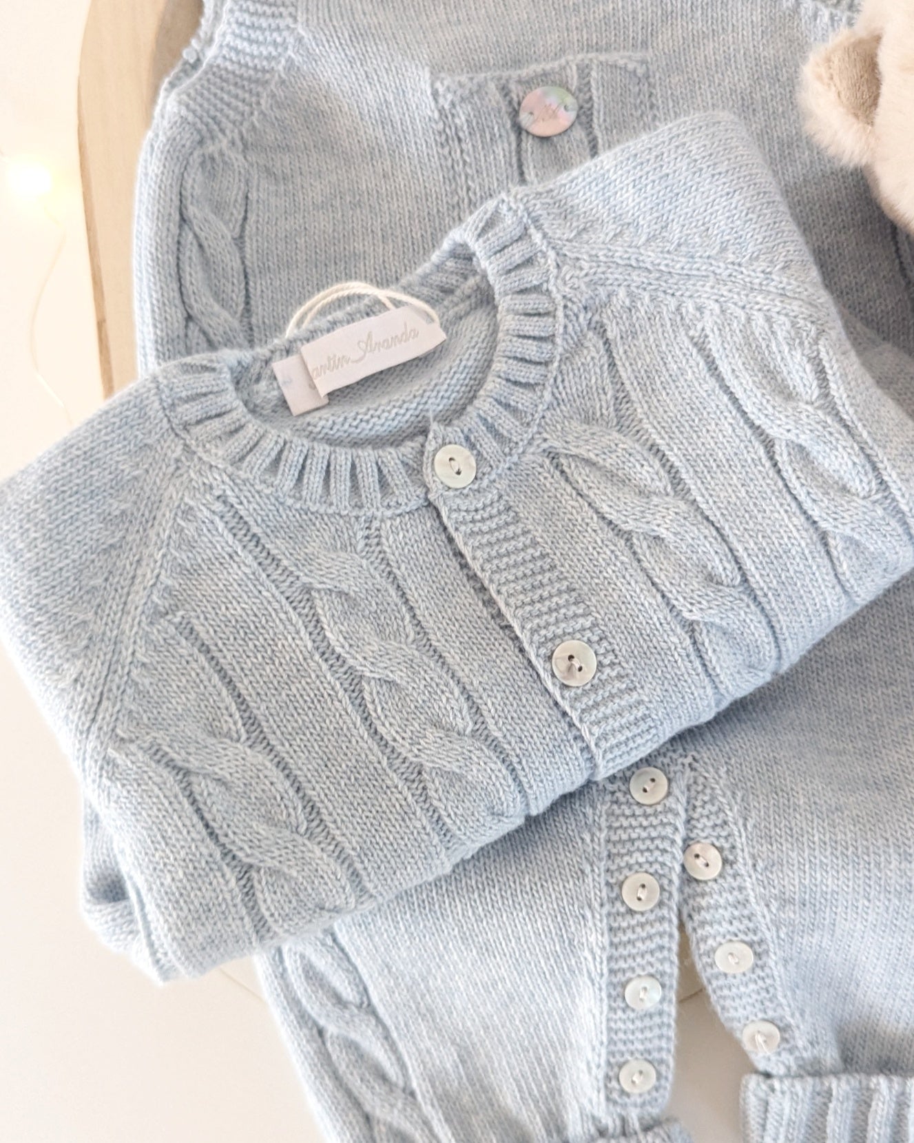 Conjunto Peto y Chaqueta Punto Sheffield Celeste Grisáceo - Martin Aranda