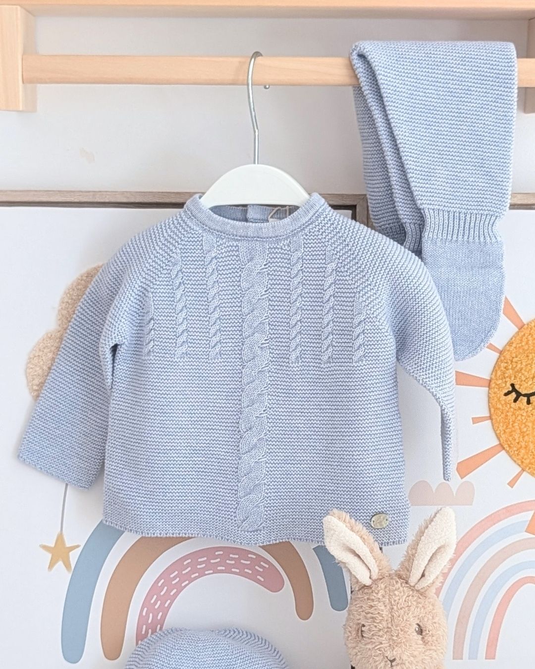 Conjunto Polaina Con Gorro Caravia Celeste Empolvado - Martín Aranda