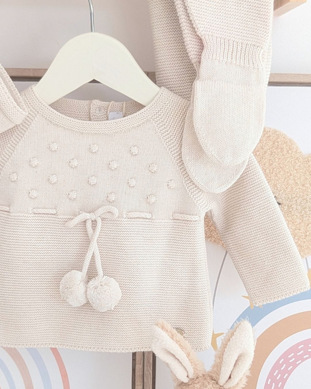 Conjunto Polaina Pompones Navia Beige - Martín Aranda