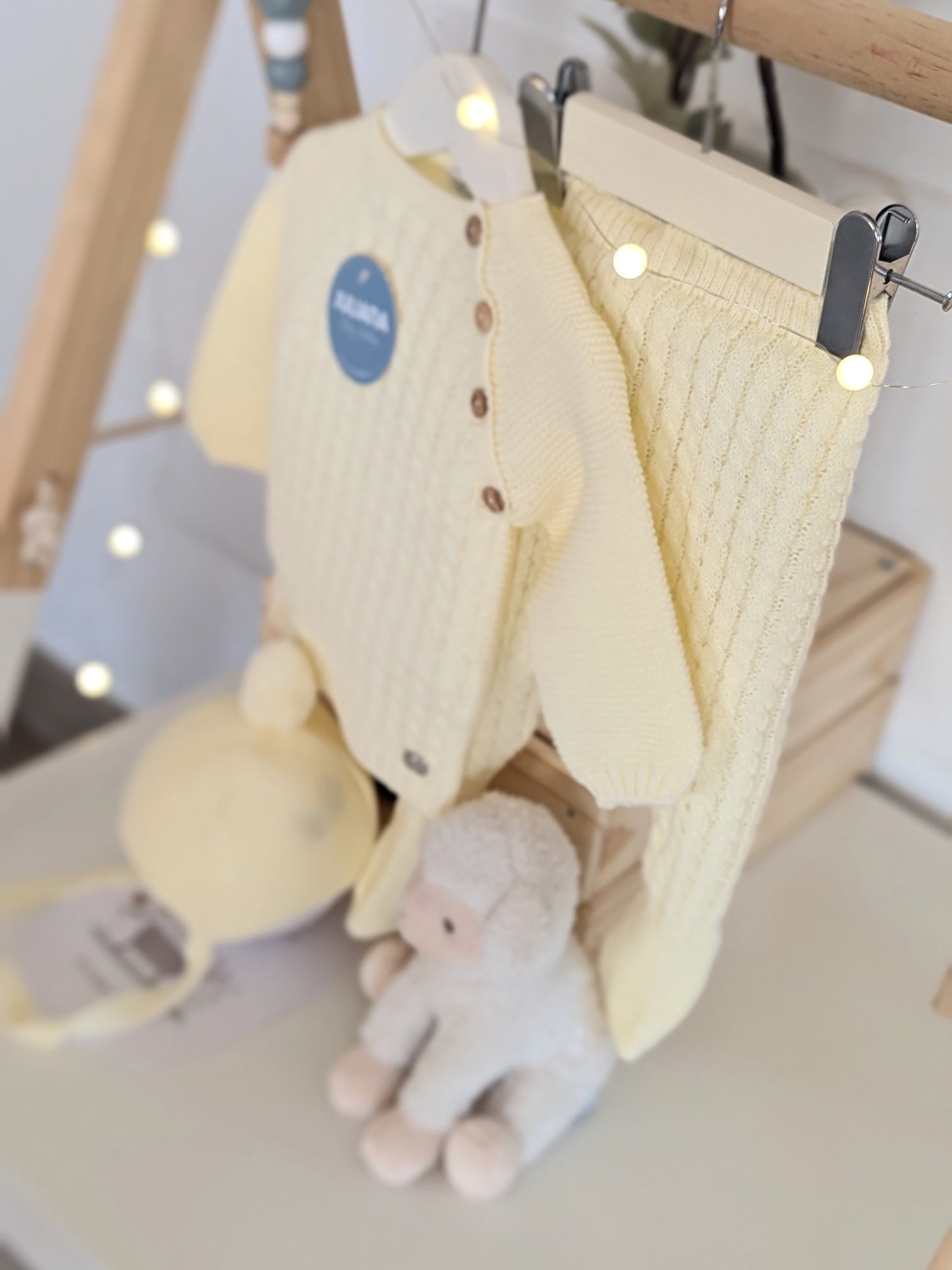 Conjunto Polaina Trenzas Amarillo - Colección Poesía de Juliana