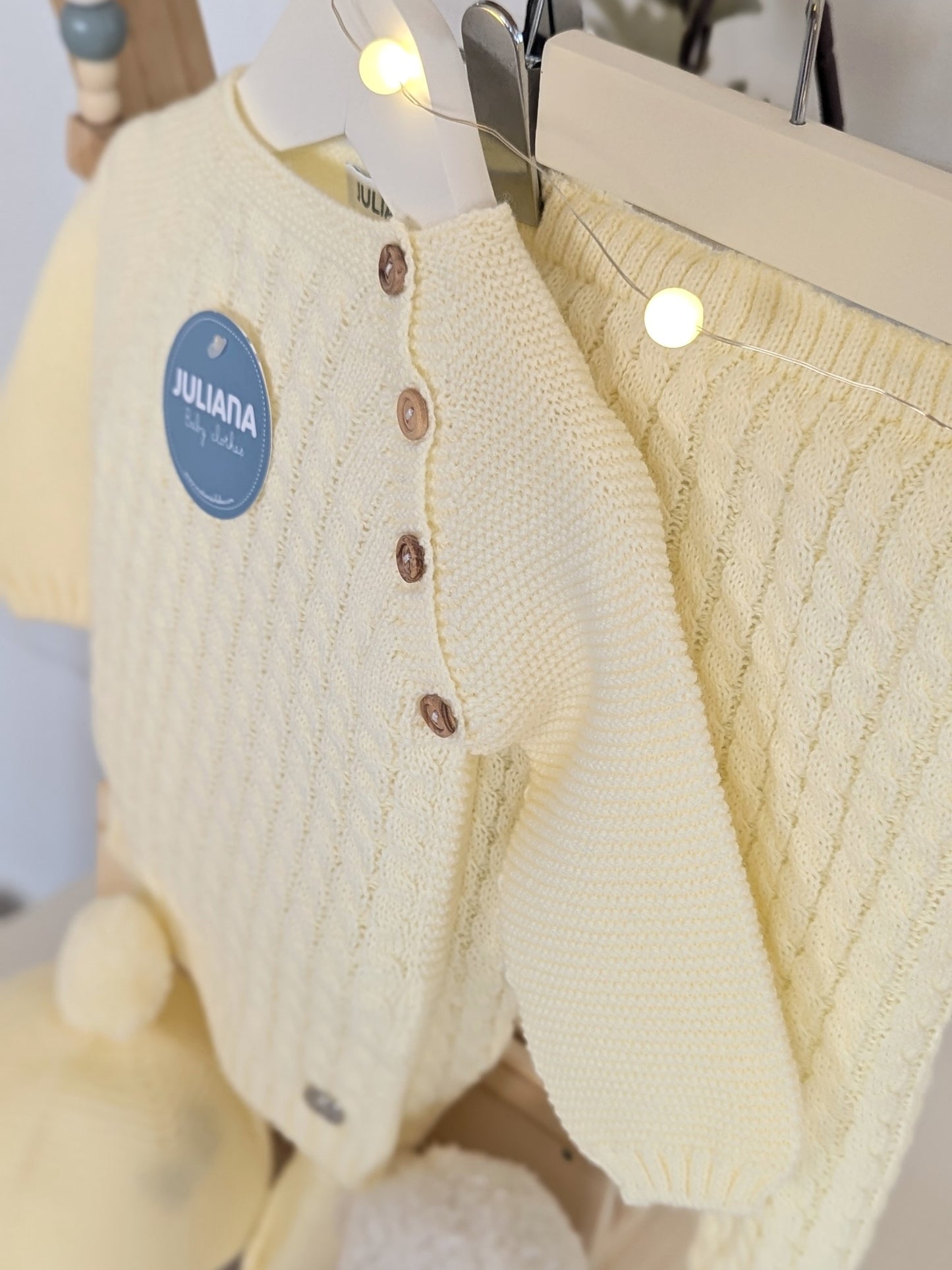 Conjunto Polaina Trenzas Amarillo - Colección Poesía de Juliana