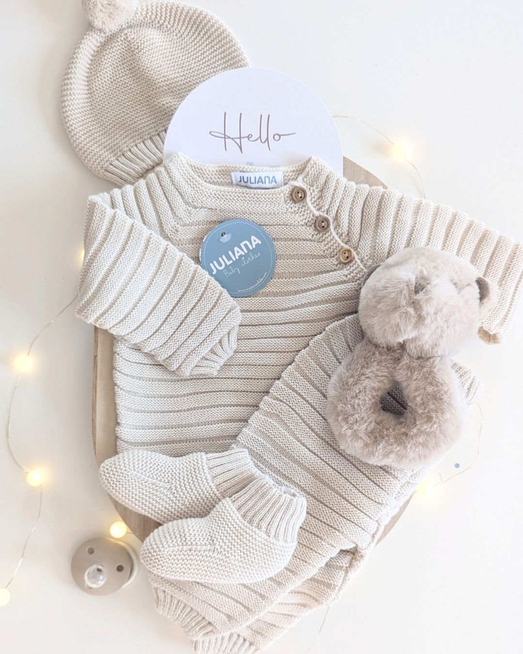Conjunto Bebé 4 Piezas Lines Crema 25550 - Colección Sonata de Juliana