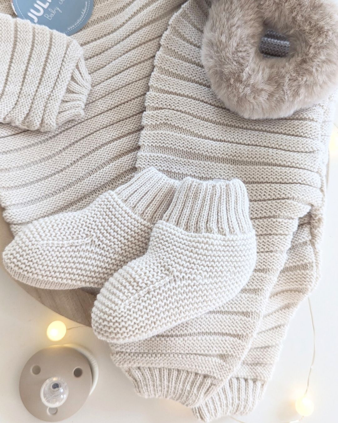 Conjunto Bebé 4 Piezas Lines Crema 25550 - Colección Sonata de Juliana