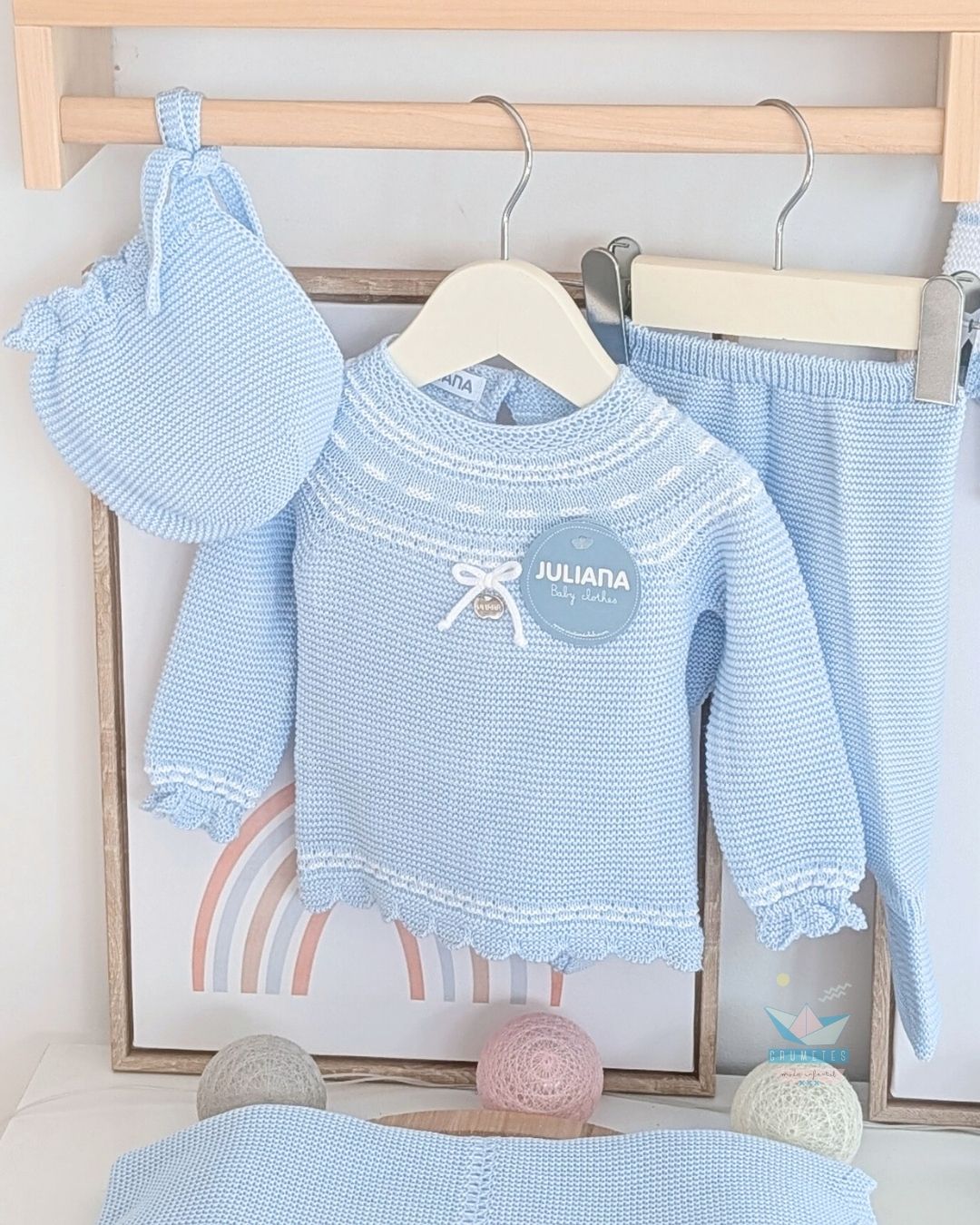 Conjunto bebé polaina Celeste/Blanco 🍯 Colección Miel - Juliana
