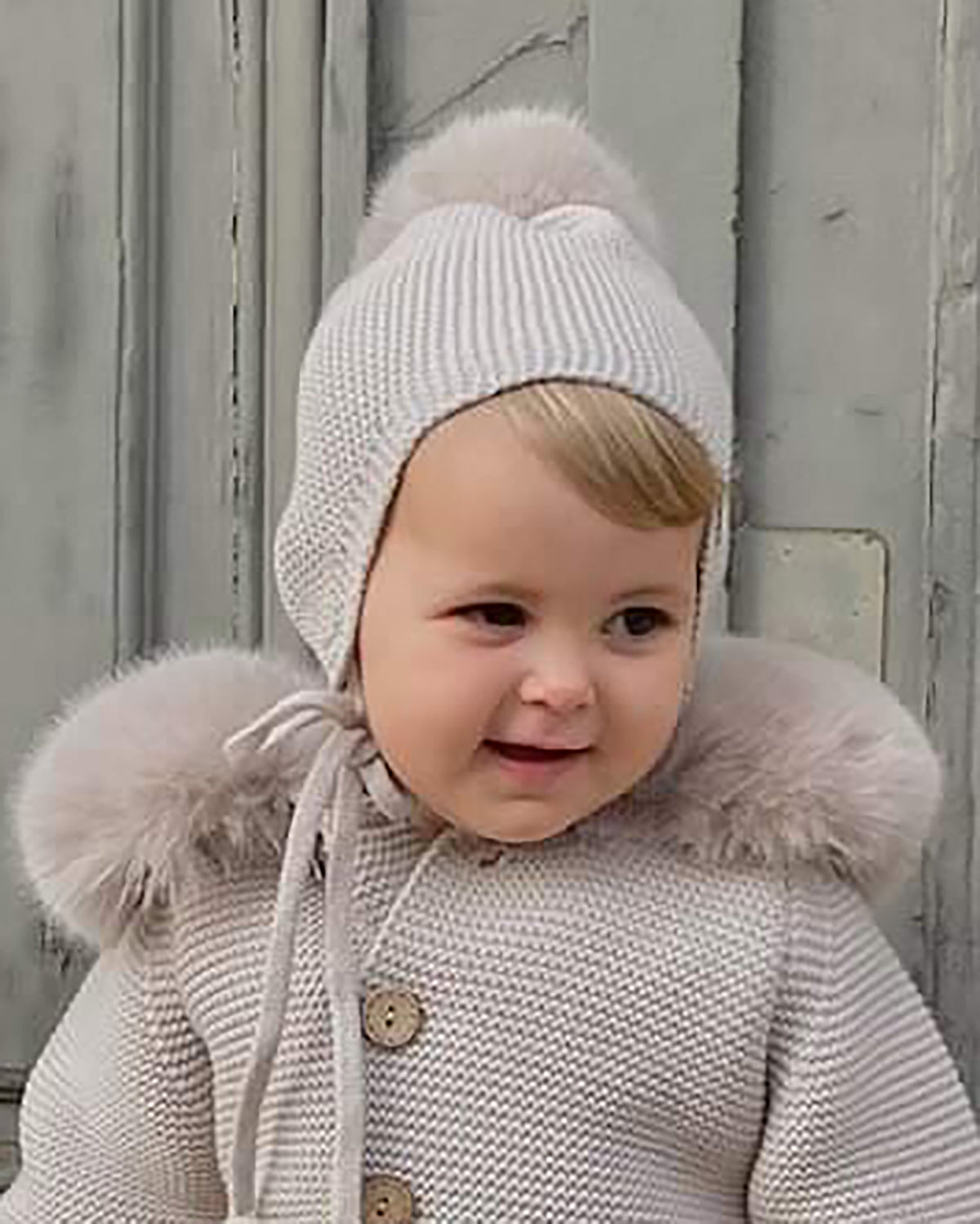 Gorro Pompón Pelo Natural Sintetico Camel - Pangasa Baby