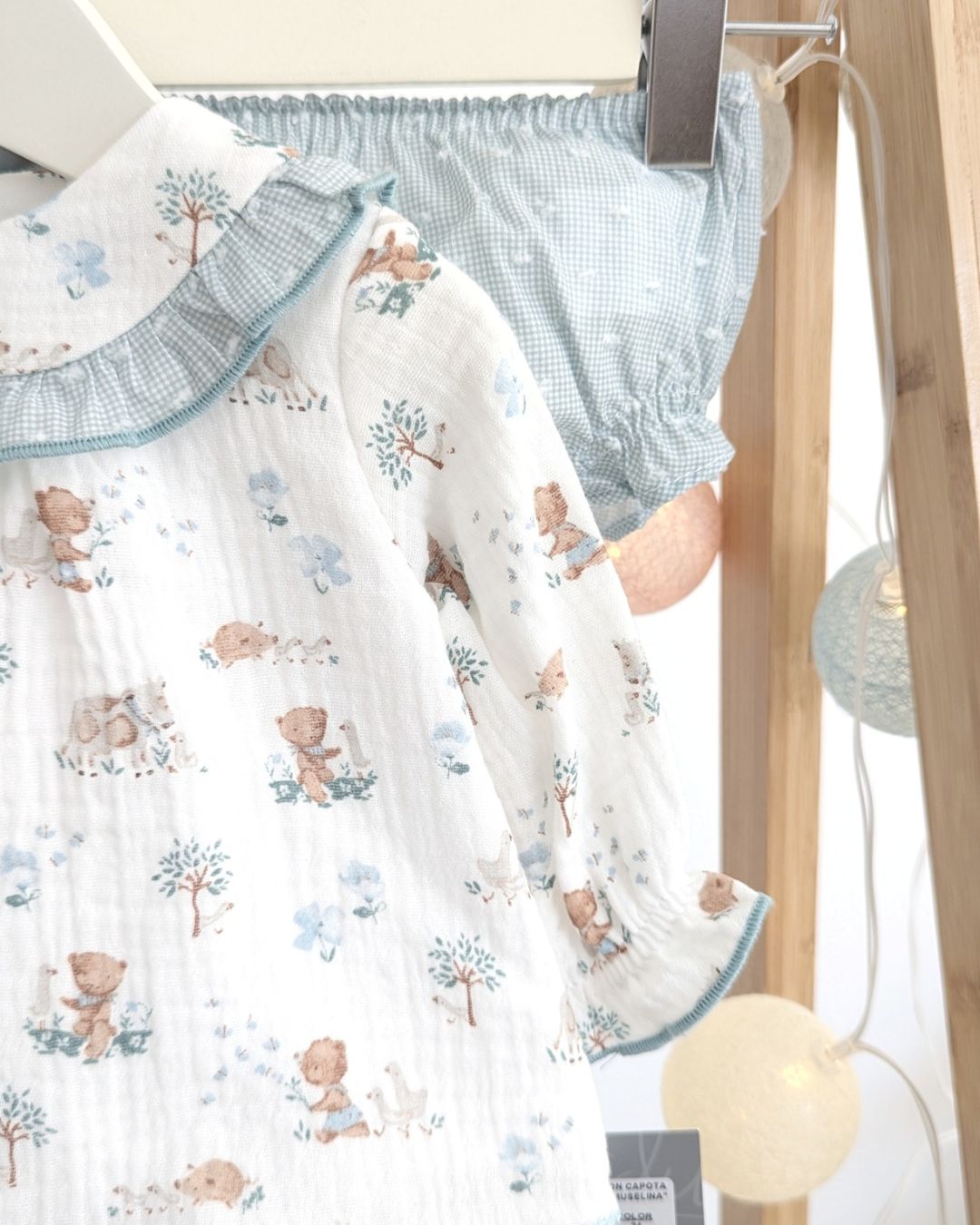 Jesusin Con Capota Familia Muselina 1050INV-25 - Yoedu