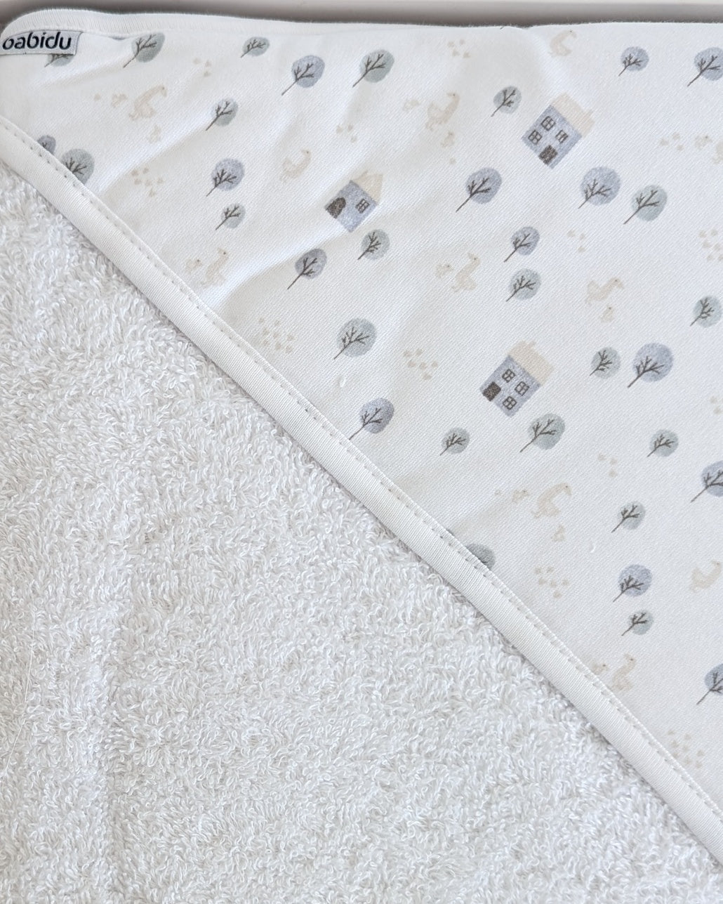 Capa Baño Alerce Azul Bruma - Babidu