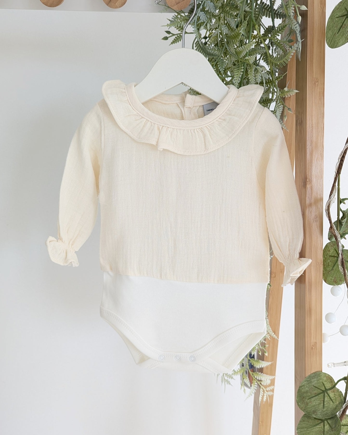 Body Cuello Volante Bambula Beige - Babidu
