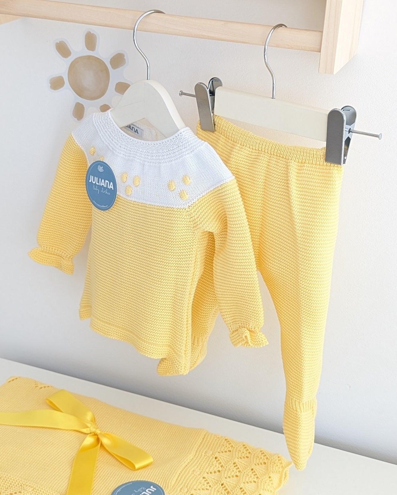 Conjunto Polaina Canesú Bodoques Amarillo - Juliana