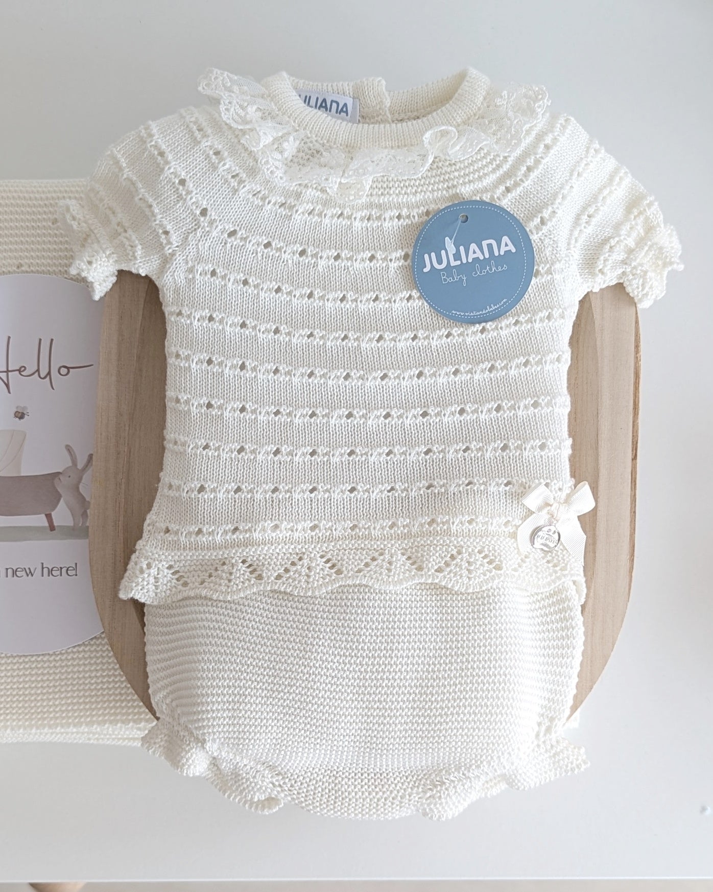 Conjunto Braga Punto Pasacintas Crudo - Colección Etesio de Juliana