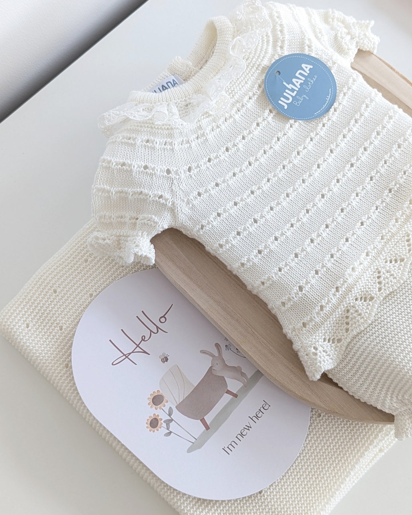 Conjunto Braga Punto Pasacintas Crudo - Colección Etesio de Juliana