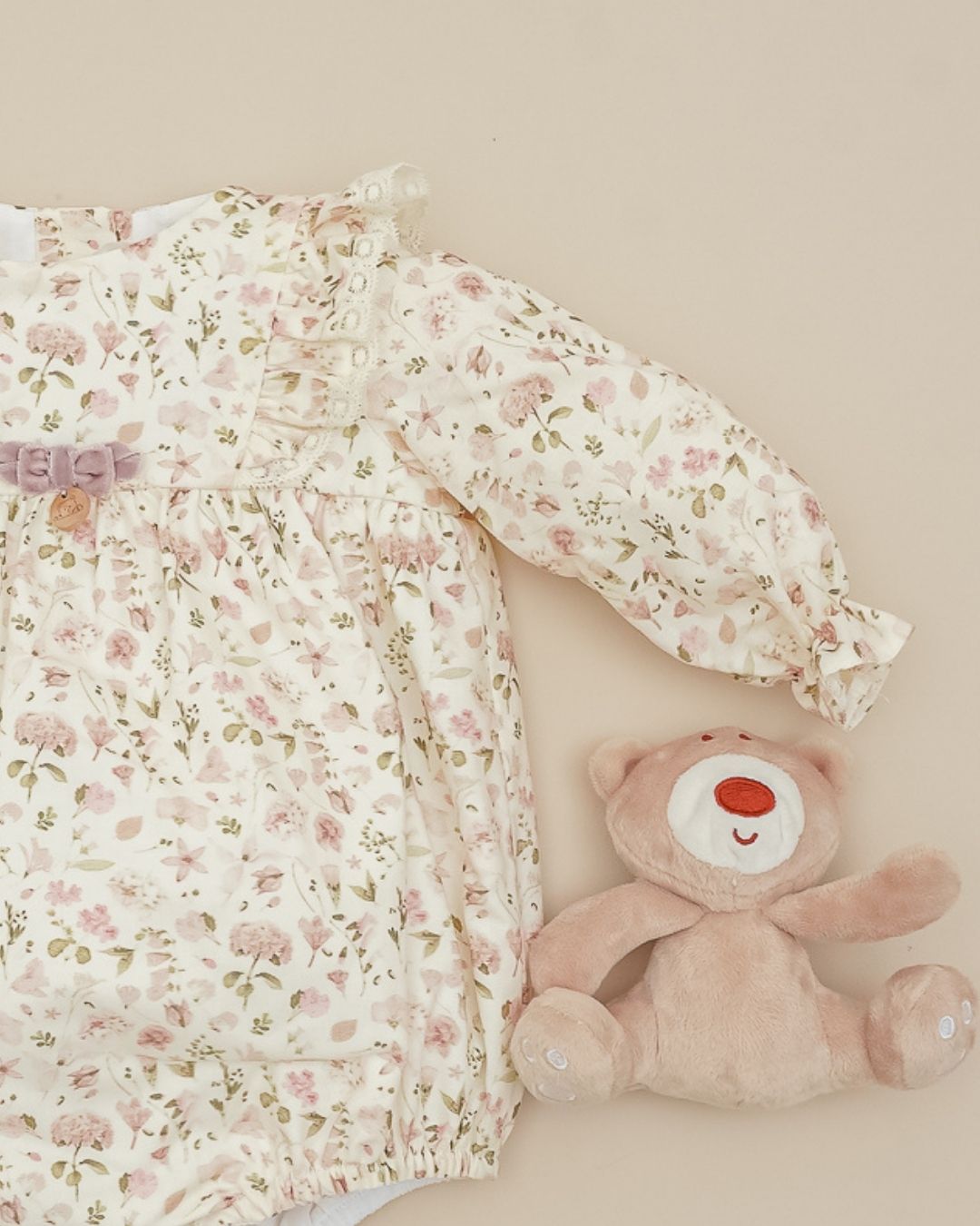 Pelele Rosa Vintage Flores 🌸 Velvet Pink - Pangasa Baby