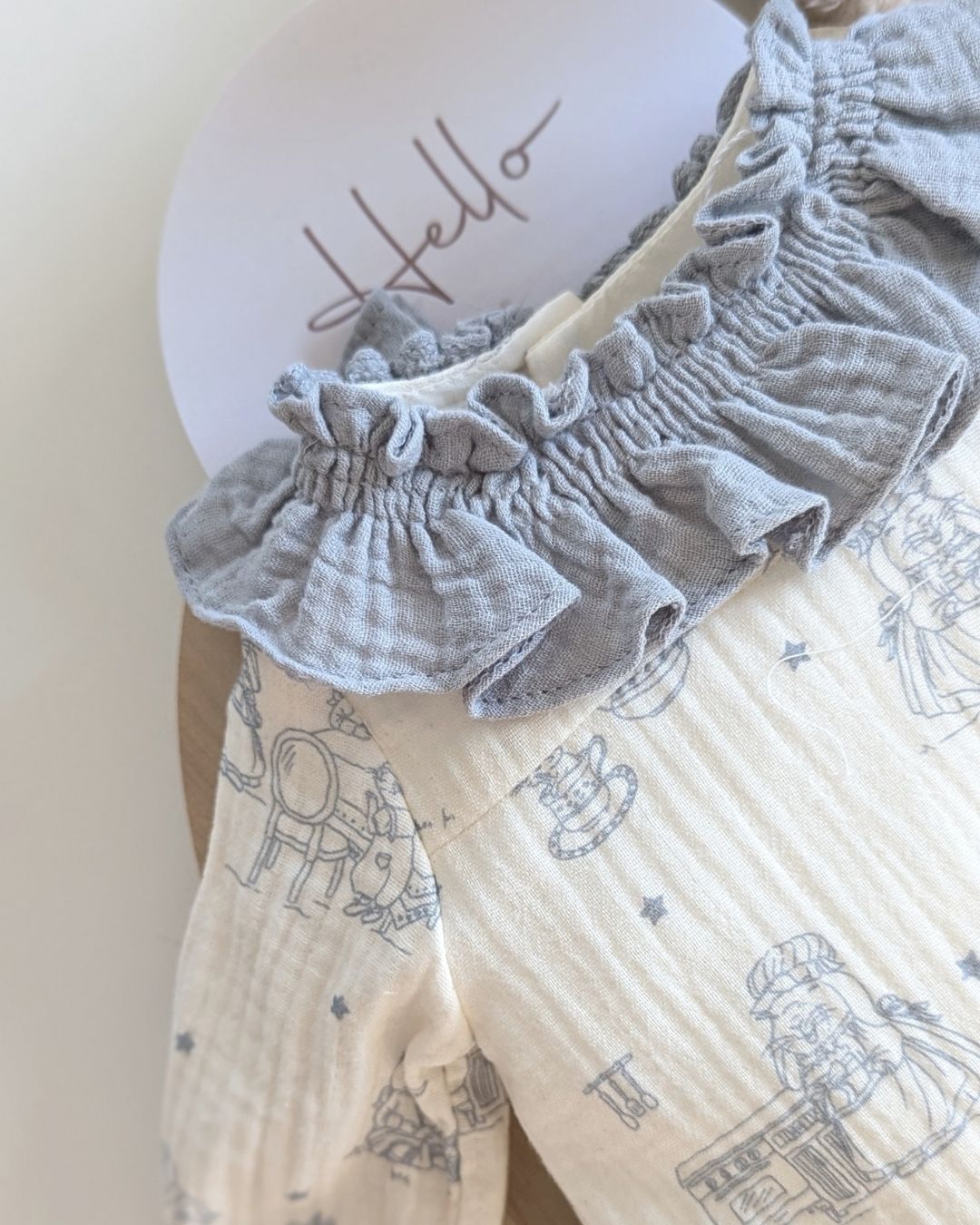 Pelele Bebe Celeste Familia Paola - Micolino 