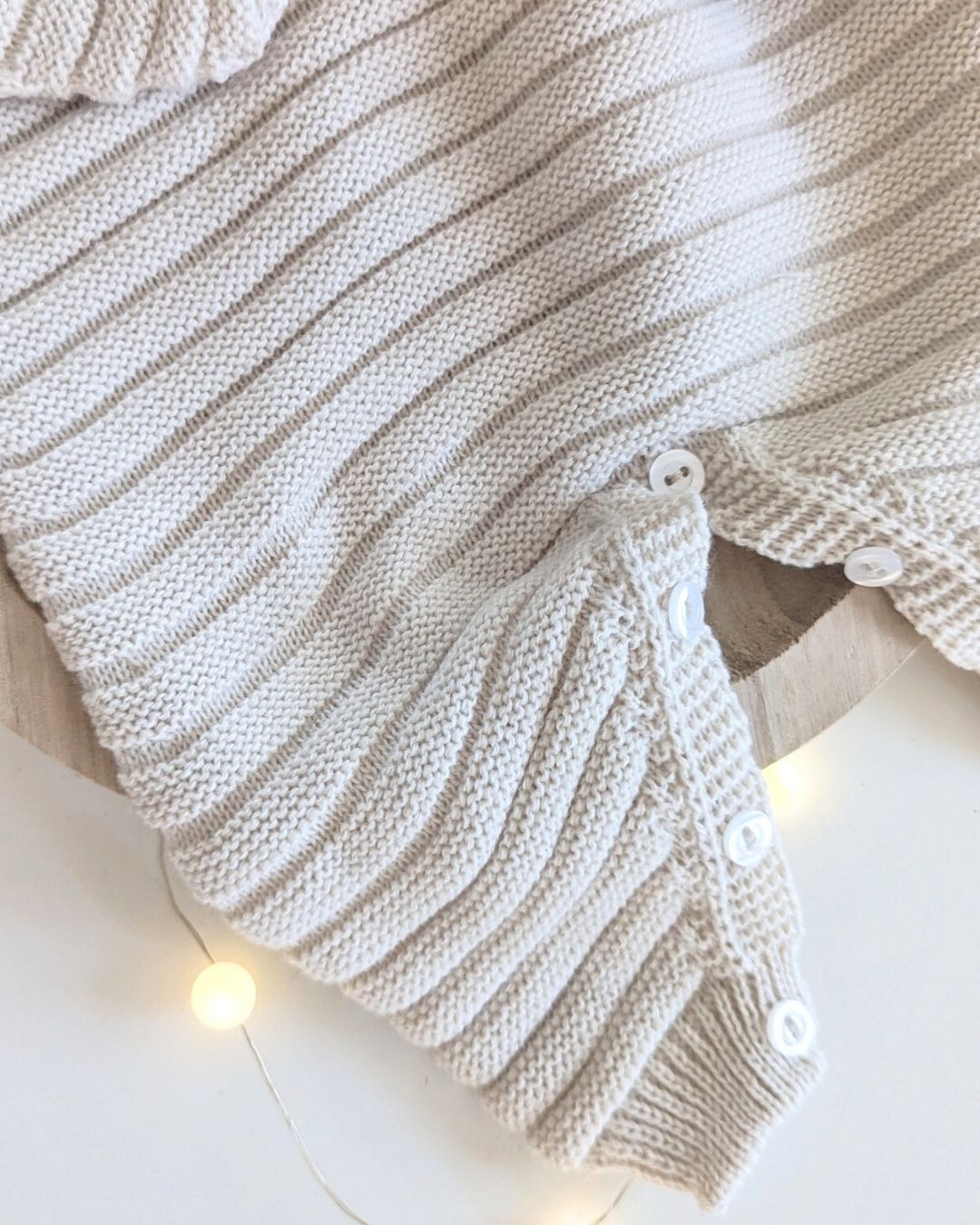 Pelele Bebé Largo Lines Crema 25627 - Colección Sonata de Juliana
