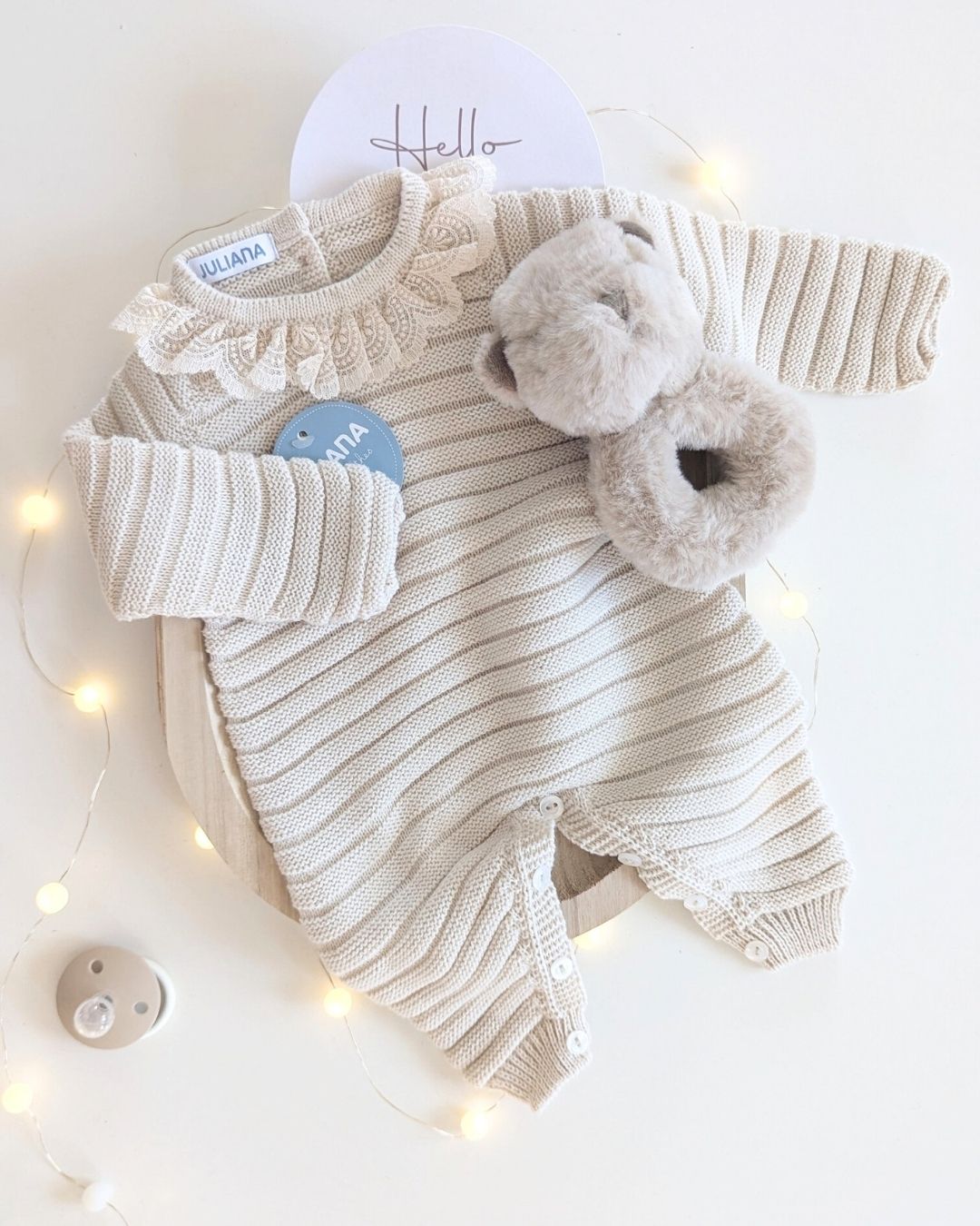 Pelele Bebé Largo Lines Crema 25627 - Colección Sonata de Juliana