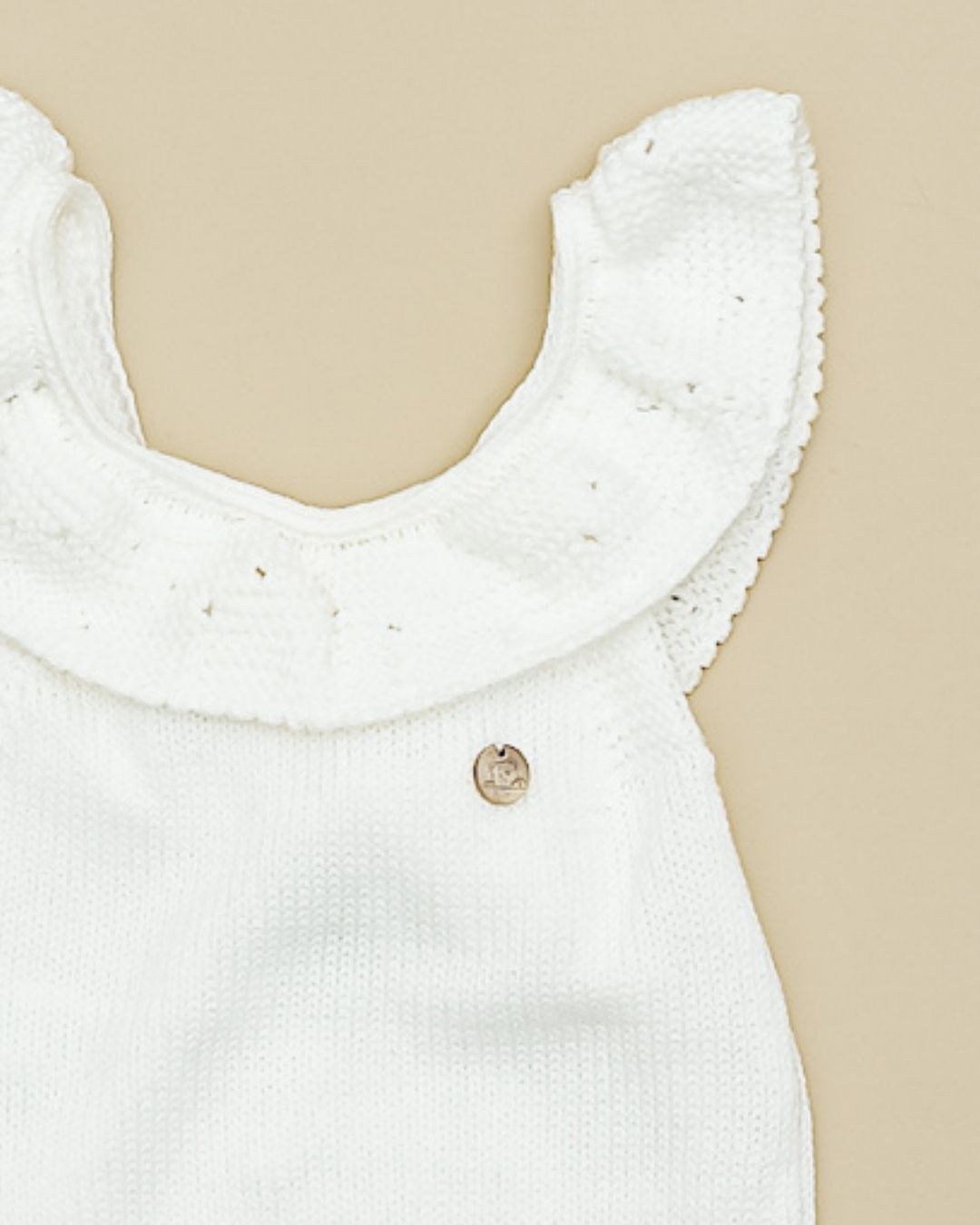 Peto Volante Verano Marfil - Pangasa Baby