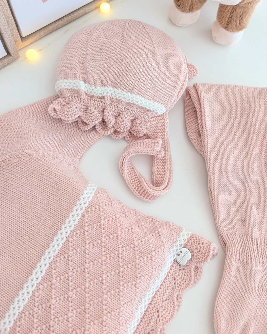 Primera Puesta Cuello Volante Rombos Rosa Palo - Colección Ladera Juliana