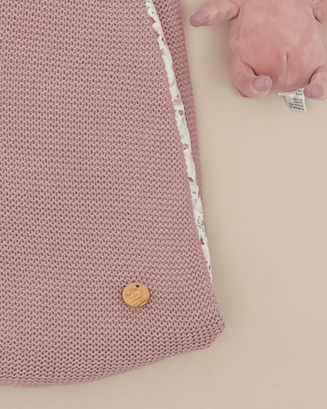 Saco Pelo Natural Rosa Vintage Flores 🌸 Velvet Pink - Pangasa Baby