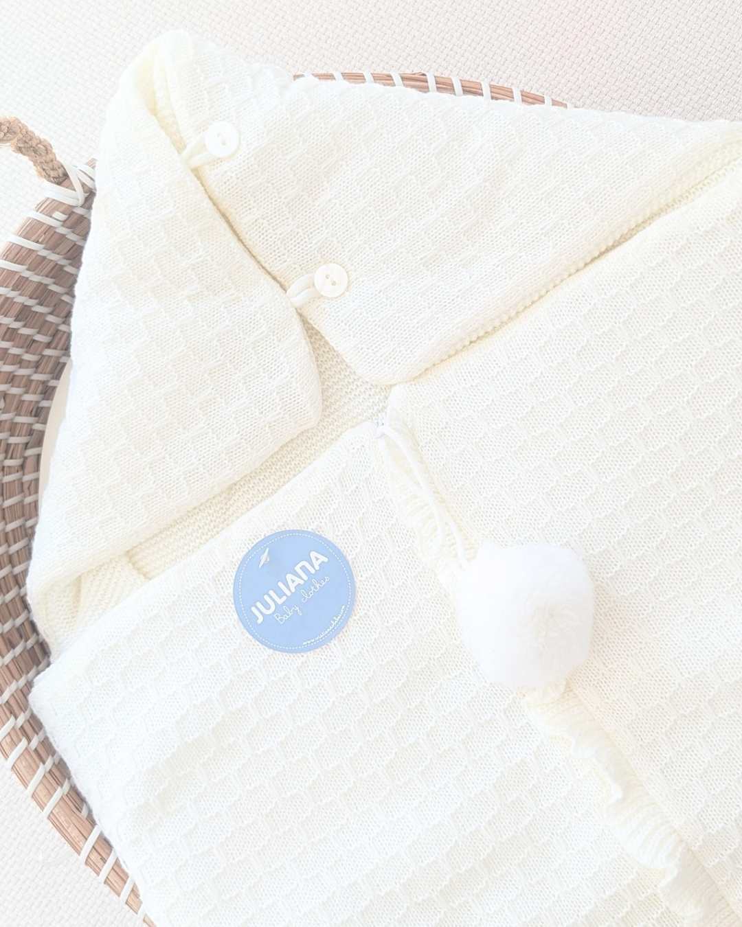 Saco Capucha Crudo - Colección Luz Juliana