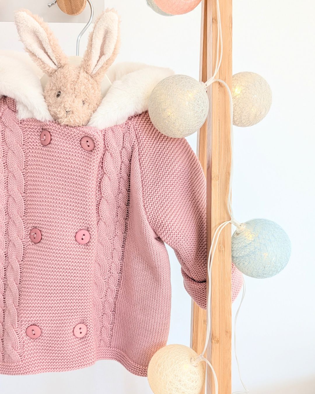 Trenka Bebé Lana Pelito Rosa Maquillaje