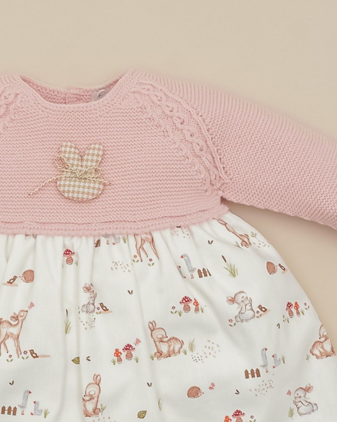 Vestido Bambi y Conejos Rosa Empolvado 🦌 Petite Bambi - Pangasa Baby